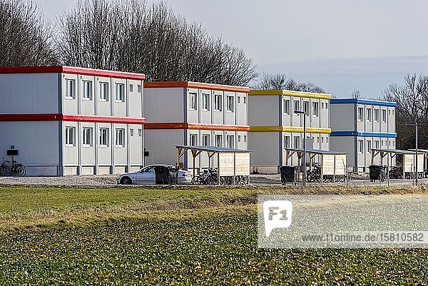 Siedlung mit Wohncontainern  Modulbauten  Unterkunft für Flüchtlinge  Erding  Oberbayern  Bayern  Deutschland  Europa