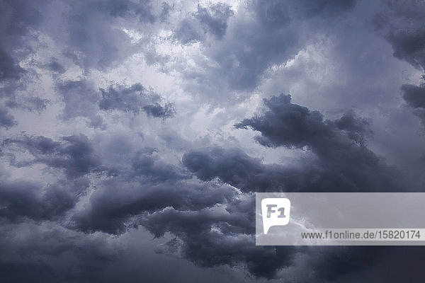 Italien  Graue Sturmwolken