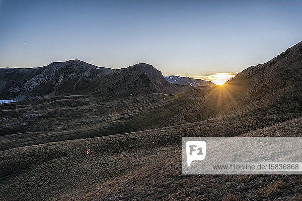 Sonnenuntergang in der Maroon Bells-Schneemassen-Wildnis