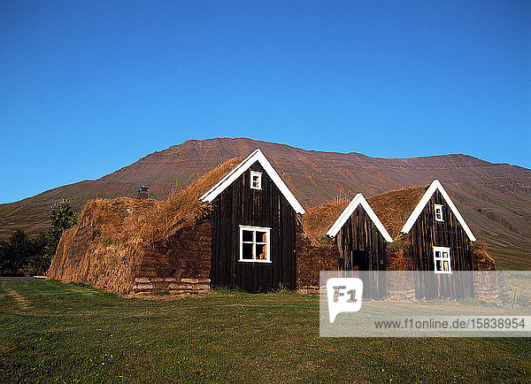alte Torfhäuser in Island