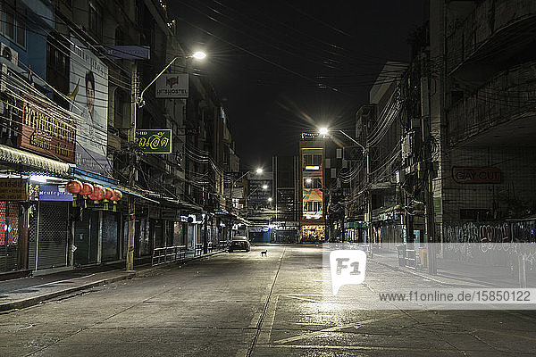 leere Straße in Bangkok während der Covid-19-Pandemie