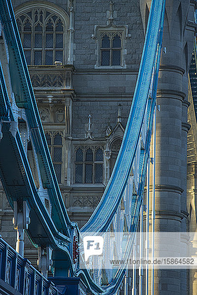 Tower Bridge detail  London  England  Vereinigtes Königreich  Europa