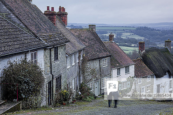 The iconic and classic view from Gold Hill in Shaftesbury  Dorset  England  United Kingdom  Europe