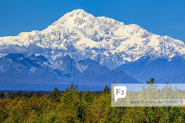 Mount Denali  der höchste Berg Nordamerikas  aufgenommen in der Nähe von Talkeetna; Alaska  Vereinigte Staaten von Amerika