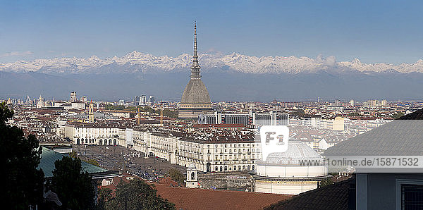 Panorama der Mole Antonelliana und der Kirche Gran Madre di Dio  Turin  Piemont  Italien  Europa