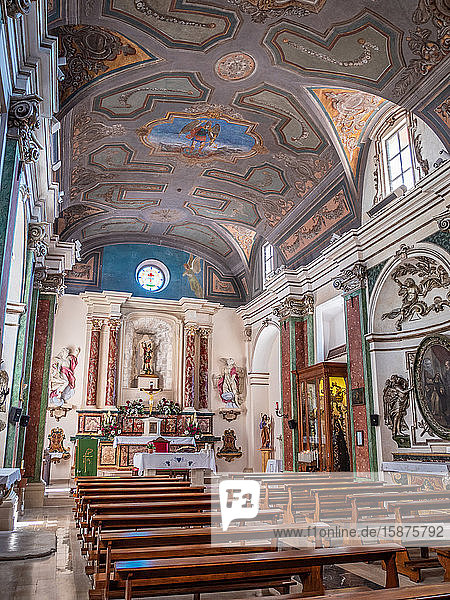Italien  Abruzzen  Celano  Kirche Sant'Angelo