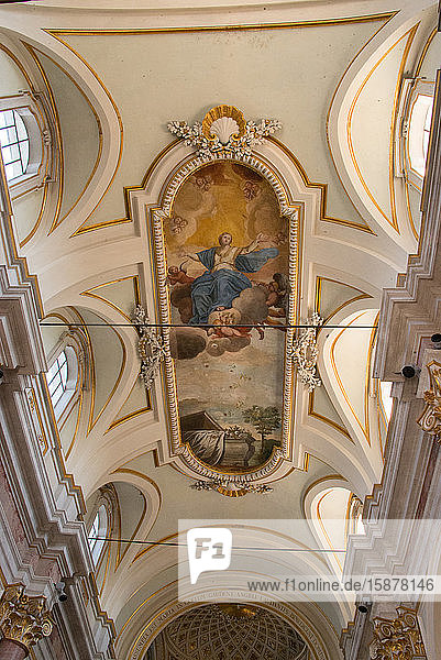 Europa  Italien  Latium  Anguillara Sabazia  Kirche Santa Maria Assunta in Cielo