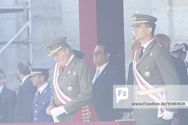 King Juan Carlos of Spain and Prince Felipe of Spain attend the Celebration of the Royal and Military Order of San Hermenegildo to mark the bicentenary of the establishment of the Order at Real Monasterio de San Lorenzo de El Escorial on June 3 2014 in El Escorial MadridKing Felipe VI has decided to renounce the inheritance of King Juan Carlos of Spain ‘that could personally correspond to him ’ announced this Sunday the Casa del Rey in a statement in which he also advances that King Juan Carlos of Spain stops receiving the assignment he has fixed in the Budgets of the House of SM the king.
