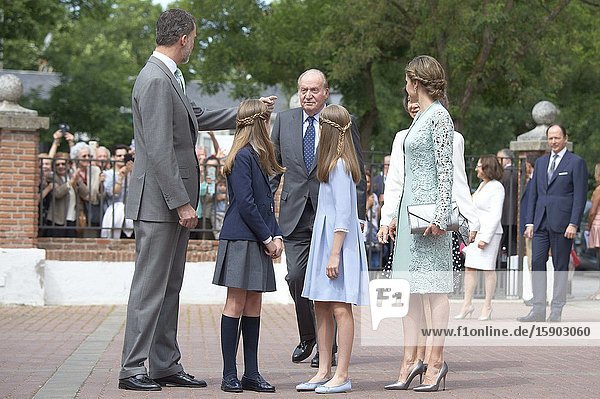 King Felipe VI of Spain Queen Letizia of Spain Princess Sofia Crown Princess Leonor King Juan Carlos of Spain Queen Sofia of Spain arrived Asuncion de Nuestra Senora Church for the First Communion of Princess Sofia on May 17 2017 in Aravaca near of Madrid.King Felipe VI has decided to renounce the inheritance of King Juan Carlos of Spain ‘that could personally correspond to him ’ announced this Sunday the Casa del Rey in a statement in which he also advances that King Juan Carlos of Spain stops receiving the assignment he has fixed in the Budgets of the House of SM the king.