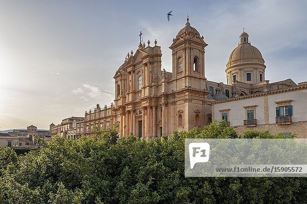 Noto  Syracuse district  Val di Noto  Sicily  Italy  Europe  view of the Cathedral of San Nicolò.