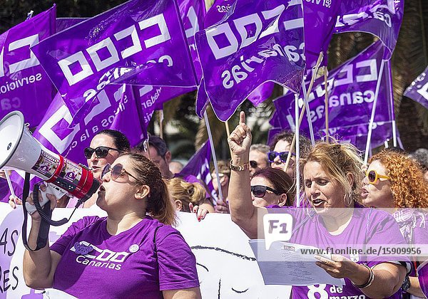 Las Palmas Gran Canaria Canary Islands Spain. 8th March 2020. Thousands turn out for International Women's day march in Las Palmas the capital of Gran Canaria.