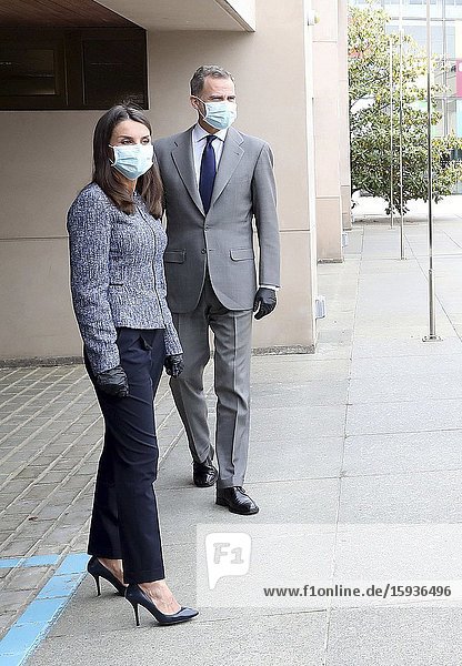 King Felipe VI of Spain Queen Letizia of Spain visit the Electric System Control Center (CECOEL) at the Red Eléctrica de España headquarters from which the generation and transportation facilities of the national electrical system are operated and supervised in real time on May 7 2020 in Madrid Spain