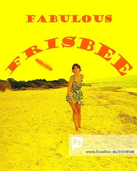 Frau wirft Frisbee am Strand 'Fabulous Frisbee'  3D-Stereo-Effekt
