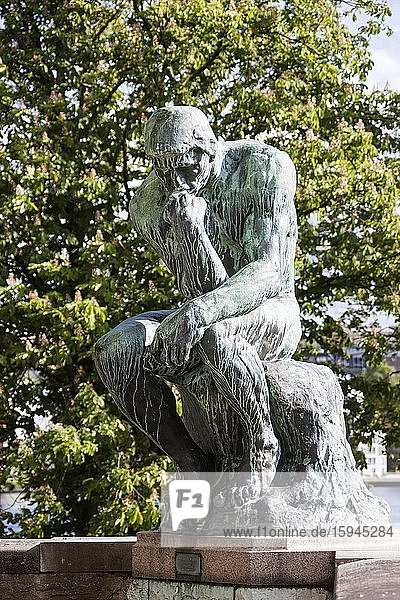Der Denker von Auguste Rodin  Waldemarsudde  Stockholm  Schweden  Europa