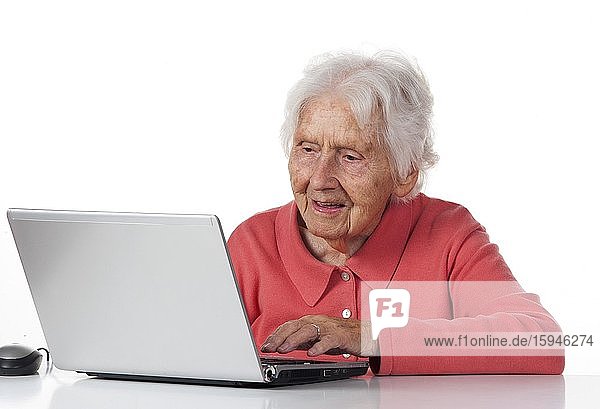 Senior sitting at the laptop  88 years old  Austria  Europe
