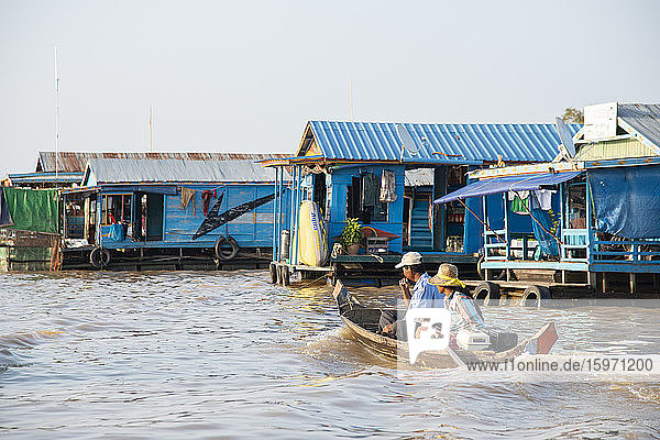 Floating village at Tonle Sap Lake  Cambodia  Indochina  Southeast Asia  Asia