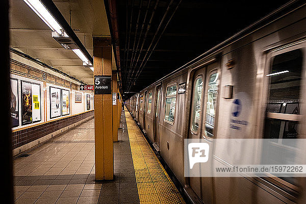New Yorker U-Bahn  New York  Vereinigte Staaten von Amerika  Nordamerika