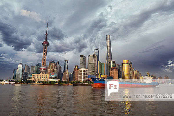 Skyline von Shanghai  Shanghai  China  Asien