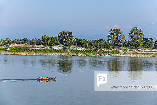 Irrawaddy-Fluss in Myitkyina  Kachin-Staat  Myanmar (Burma)  Asien