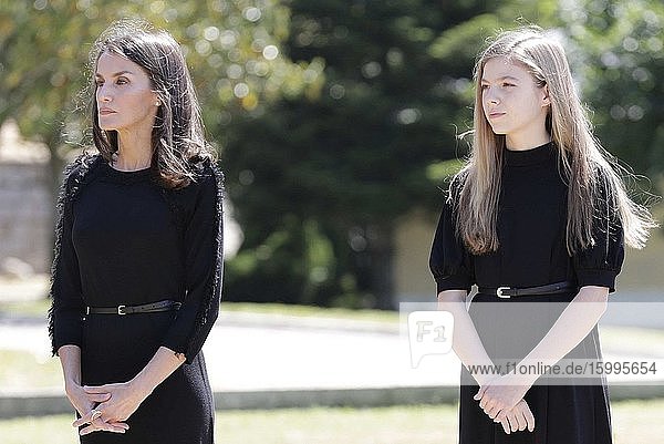 Queen Letizia of Spain Princess Sofia attends a minute of silence in memory for the COVID19 pandemic victims in Spain at on May 27 2020 in Madrid Spain