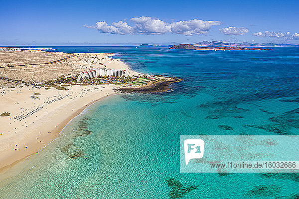 Parque Natural de Corralejo  beach and resort near Corralejo  Fuerteventura  Canary Islands  Spain  Atlantic  Europe