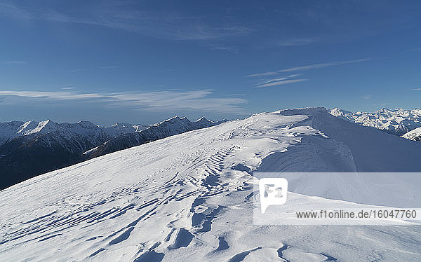 Italien  Piemont  Alpen  Monte Rosa  schneebedeckter Berggipfel