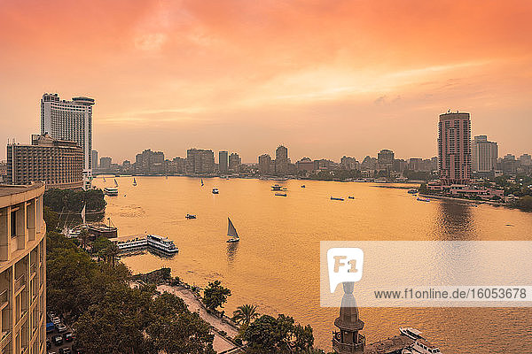 Egypt  Cairo  Nile with skyline and downtown area from Garden City at sunset