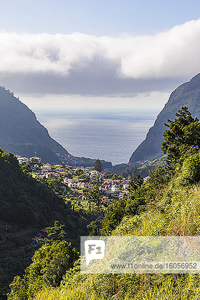 Portugal  Sao Vicente  Dorf auf der Insel Madeira im Sommer