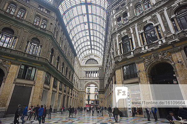 Europa  Italien  Kampanien  Neapel  Galleria Umberto I