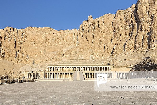 Hatschepsut-Tempel von Deir Al Bahari, Luxor, Ägypten, Afrika