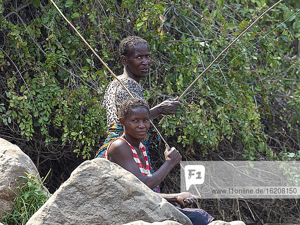 Fischer am unteren Sambesi-Fluss  Simbabwe  Afrika