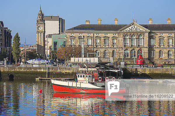 The Lagan waterfront  Belfast  Ulster  Nordirland  Vereinigtes Königreich  Europa