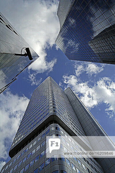 Deutschland  Frankfurt am Main  Finanzviertel  Dresdner Bank Gebäude  Tiefblick