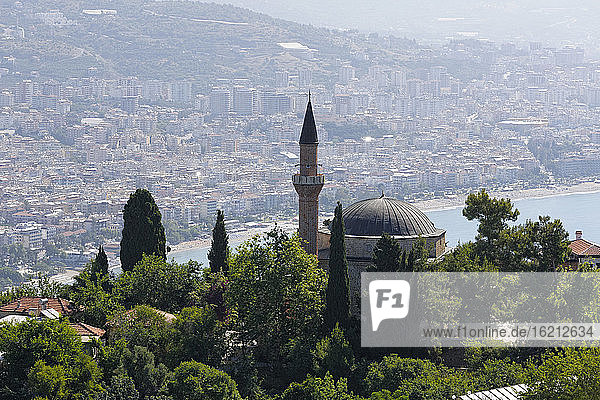 Türkei  Alanya  Blick auf die Süleymaniye-Moschee in der Burg von Alanya