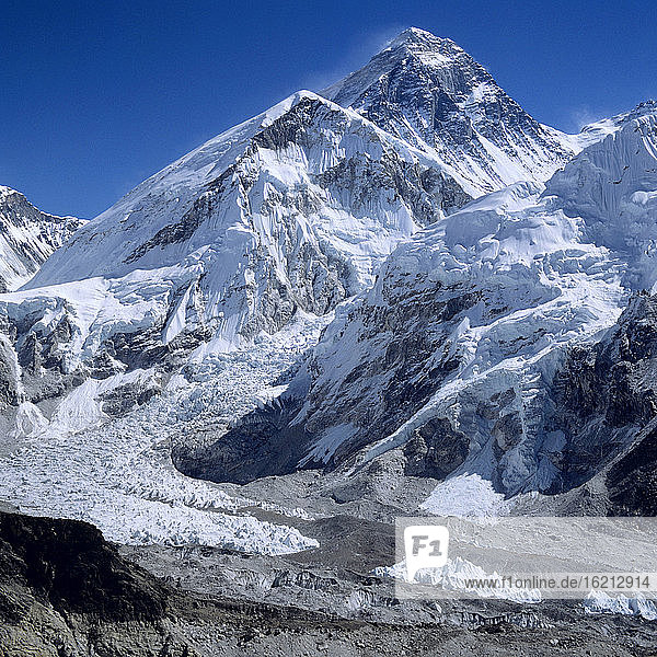 Nepal  Solo Khumbu  Mount Everest senn from Kala Pattar
