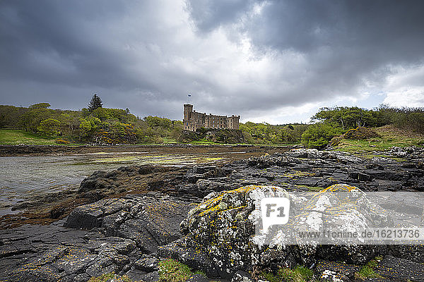 Vereinigtes Königreich  Schottland  Ansicht von Dunvegan Castle