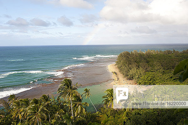 USA  Hawaii  Blick auf den Strand von Kee