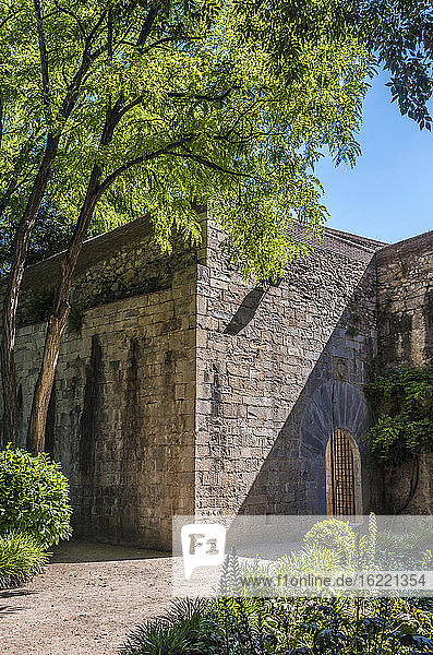 Spanien  Katalonien  Girona  antiga caserna dels alemanys (17. Jahrhundert) auf dem Passeig de la Muralla