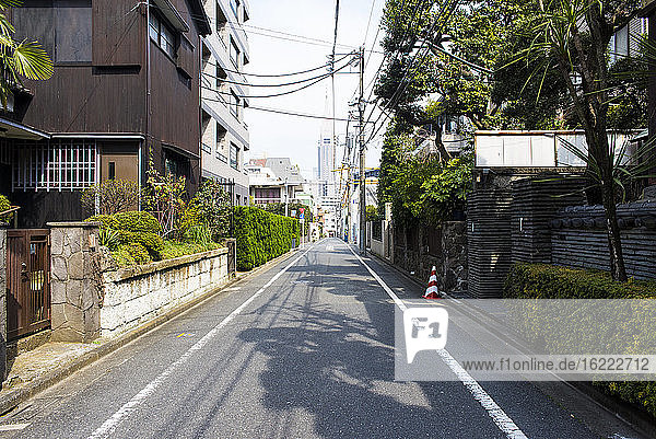 Japan  Tokio  Straße im Stadtteil Ebisu