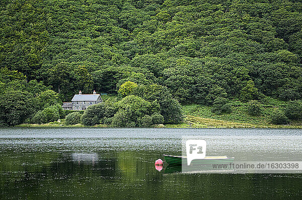 UK  Wales  Lake Tal-y-llyn in Snowdonia National Park