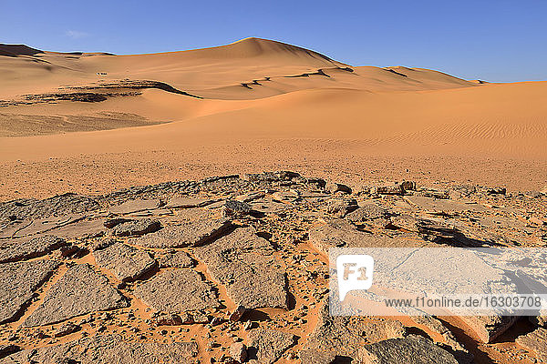 Algerien  Sahara  Tassili N'Ajjer National Park  Sanddünen von In Tehak