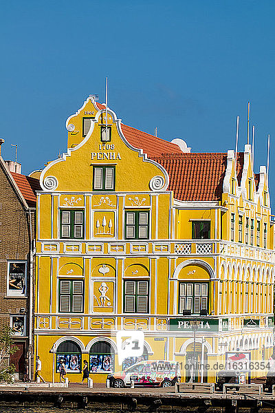 Farbenfrohe Gebäude  Architektur in der Hauptstadt Willemstad  UNESCO-Weltkulturerbe  Curacao  ABC-Inseln  Niederländische Antillen  Karibik  Mittelamerika
