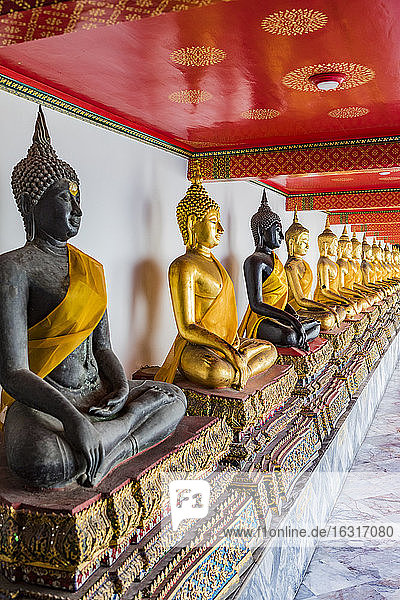 Wat Pho (Tempel des Liegenden Buddha)  Bangkok  Thailand  Südostasien  Asien
