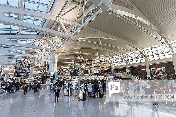 New York, Vereinigte Staaten, 1. März 2020: Terminal 1 des Flughafen New York John F Kennedy (JFK) in den Vereinigten Staaten