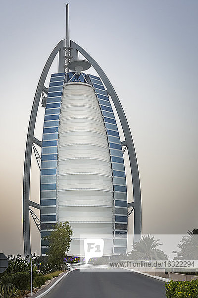 Vereinigte Arabische Emirate  Dubai  Burj al Arab Hotel