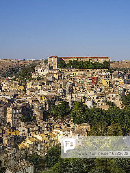 Italien  Sizilien  Provinz Ragusa  Ragusa  Blick auf Ragusa Ibla  Val di Noto