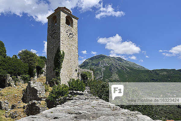 Montenegro  Crna Gora  Stari Bar  Kirchturm der historischen Siedlung