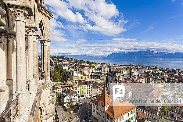 Schweiz  Lausanne  Stadtbild von der Kathedrale Notre-Dame