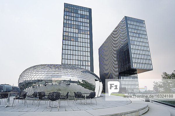 Germany  Dusseldorf  Media harbour  Pavillon at Twin Towers hotel and office building