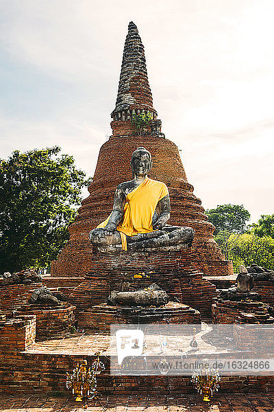 Thailand  Ayutthaya  Buddha-Statue